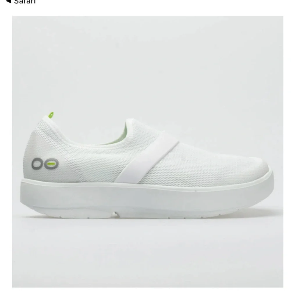 OOFOS White Women's Slip-On Sneakers